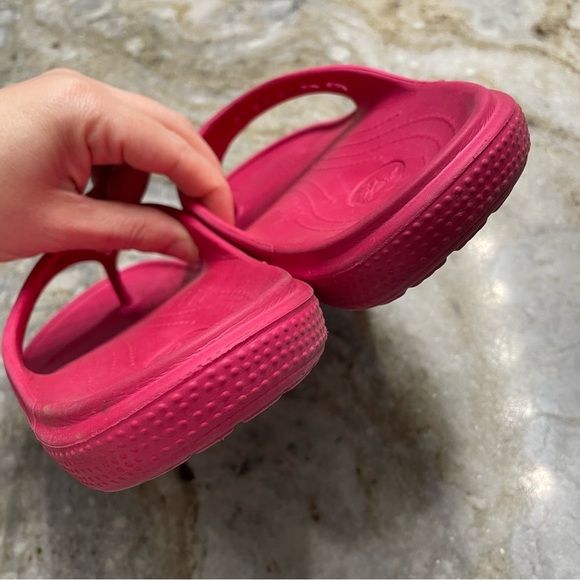 Crocs Pink BAYA FLIP Flip-Flops Girls Size J1 - Picture 7 of 10